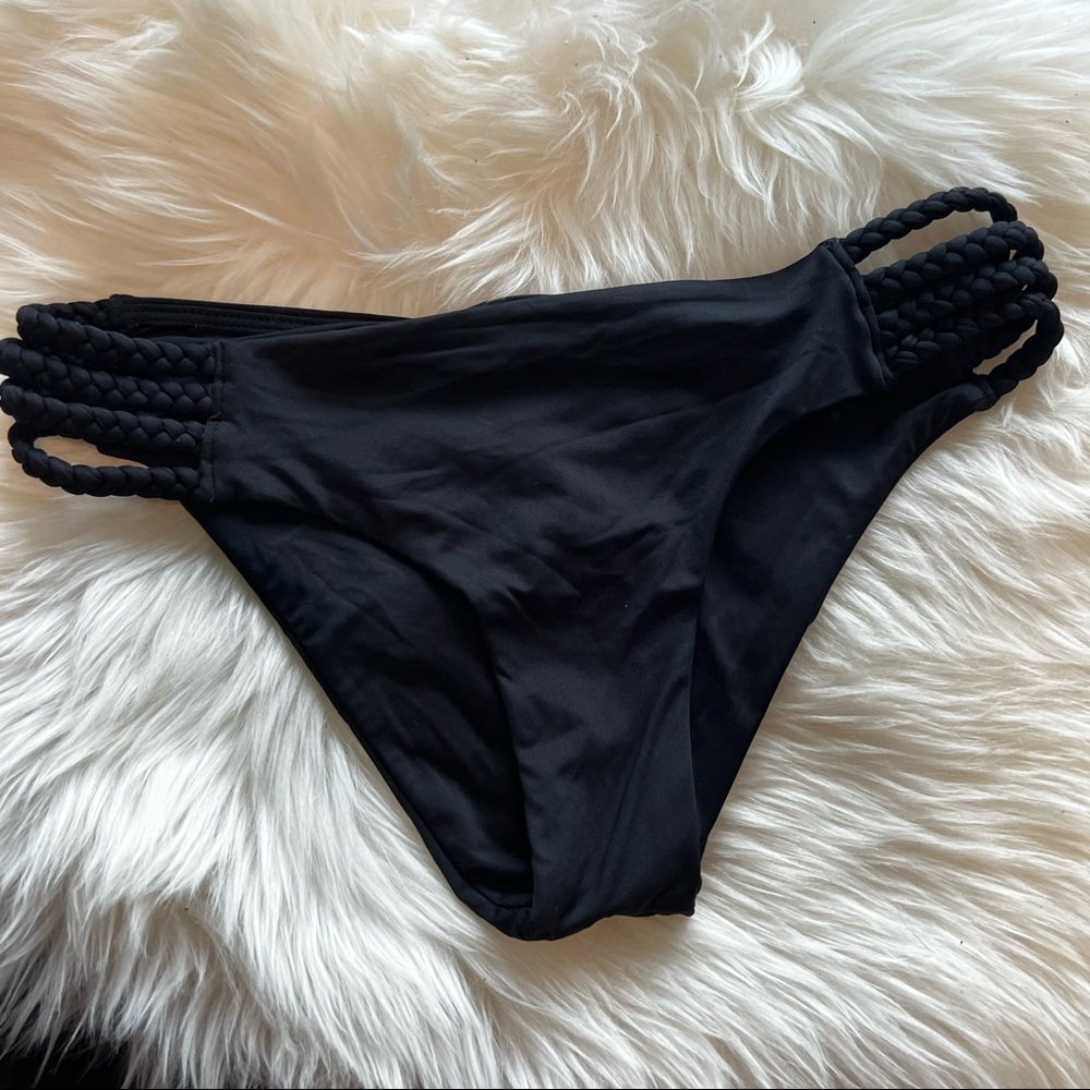Black cheeky ruched Roxy swim bottoms size small